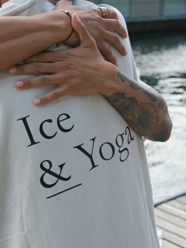 Make your ice bath routine easier and more comfortable!After many years of ice bathing and cold plunges, I have recognised some simple but important needs.1) A quick and easy way to get in and out of swimwear.
2) A way to dry off quickly.
3) Protection from the wind and curious looks.
4) Enough freedom of movement to do gentle exercises to warm up before getting dressed again.Our poncho combines all of these features – it’s practical, warm and easy to use.I hope you love them as much as I do.
With love, Nives📸 by @larissa.maddy#iceandyoga #icebath #poncho #merch #coldplunge