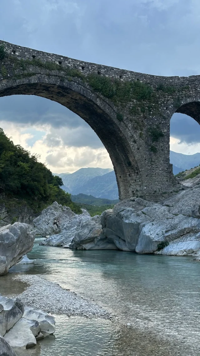 I flew to Albania to plan our very first retreat there.What started as a scouting trip quickly turned into days of exploring places I didn’t expect to find.We followed winding coastal roads, stopped whenever the water looked stunningly blue, climbed into boats with local skippers, hiked through canyons carved by crystal-clear rivers, and searched for places that felt special enough to share.Somewhere along the way, Albania completely surprised me.A quiet stretch of coastline far from the crowds. Long afternoons by the sea. Hidden caves only reachable by boat. Fresh fish straight from the grill. A villa tucked into the hills with a pool, sauna, and hammam, where the days seem to move a little slower.There was a moment standing above the water, looking out across the coastline, when I thought: this is it.This is where we have to bring people.Not just because it’s beautiful, but because it invites you to slow down. To spend more time outside. To stay for one more swim. To sit a little longer over dinner.And now I can’t wait to share it with you.Join me for six days of sea, yoga, adventure, incredible food, and a side of Albania that most people never get to see.The Azure Horizon Retreat
05–10 October 2026Limited spots available.
Link in bio.
