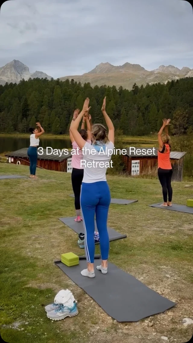 Three days in St. Moritz. Yoga with mountain views, cold plunges and a group that made it unforgettable.Together with @semina.ch
@yogaloftengadin
@movewithjojo
@ainnadja_photographyAnd our sponsorship:
@adam.uva
@sol.lab_u.t.s
@stmoritzMissed this one? No stress, our October retreats are coming up soon, and spots are limited. If you’d like to join us, send us a DM.🤍