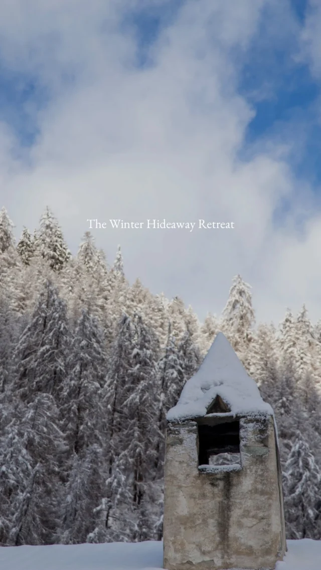 In this village, life moves more slowly. Our first Winter Hideaway Retreat in Val Müstair has come to a close, shaped by stillness, warmth, and new friendships.We slept in one of the oldest hotels in Switzerland, where history, simplicity, and attentive service invited us to truly slow down.At Ice and Yoga, we prioritise unique locations, thoughtful hospitality, and carefully curated programmes that come together to create unforgettable retreat experiences. Our days unfolded through yoga & meditation, breath, and sound, while candlelight walks through the dark led us to the yoga shala.Held by the valley and its winter landscapes, we embraced the contrast of warmth and cold, including sauna sessions and moments in the icy river that awakened body and mind.Between tradition, nature, and shared silence, connections formed effortlessly, leaving us grounded, open, and deeply nourished.Thank you to everyone who made this Retreat unforgettable.
We are grateful for the moments together that created memories for a long time. ❄️🩵