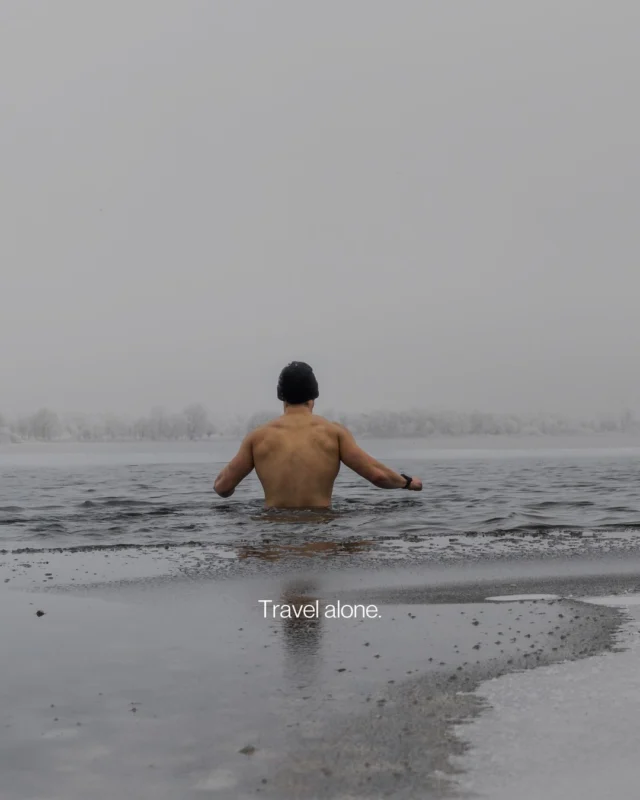 Many of our guests join independently.
They come for the location and stay for the conversations.A quiet retreat in the Labanoras forest.
Private lake. Small group. No pressure.For those who value meaningful travel.Check availability. Link in bio.